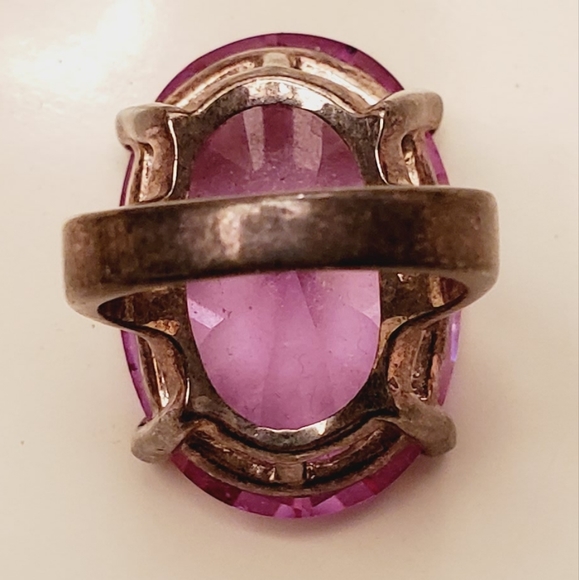 Victoria Secret Cocktail Ring, Purple stone - Picture 5 of 8